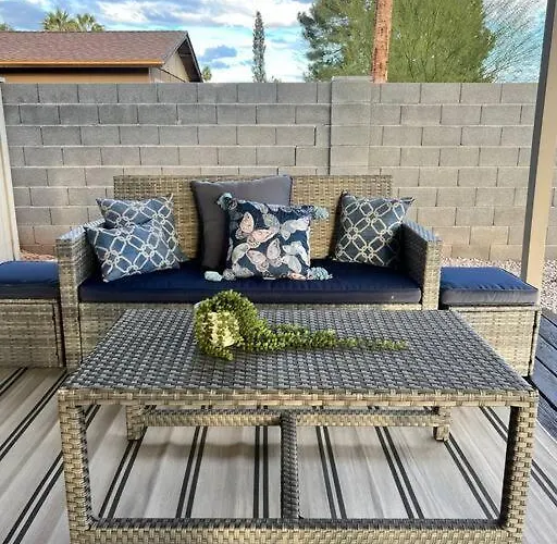Cozy Bohemian W/ Hot Tub In